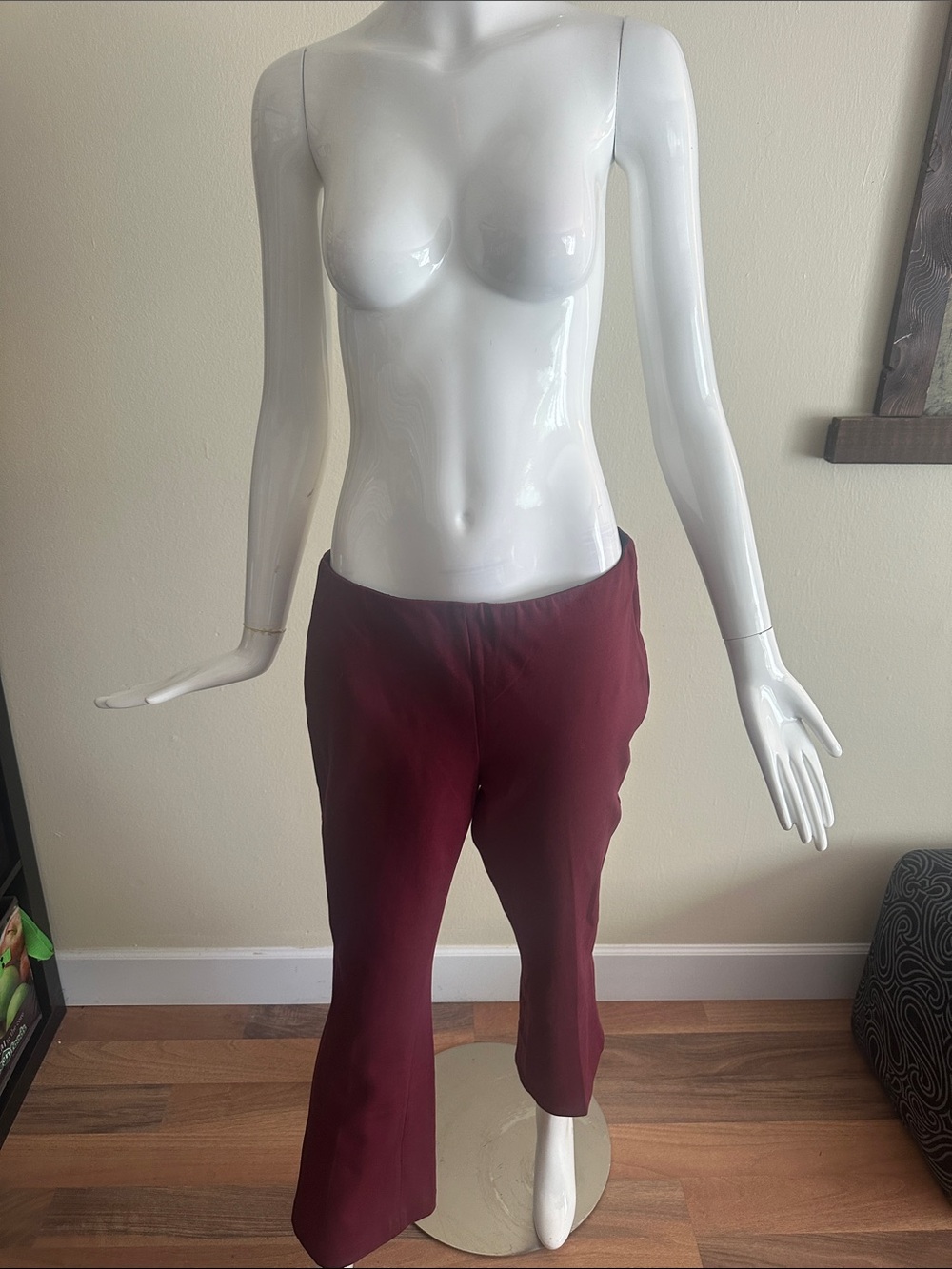 Neiman Marcus Burgundy Women’s Dress Pants